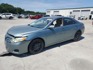 Toyota Camry BASE 2.5L 4 2011