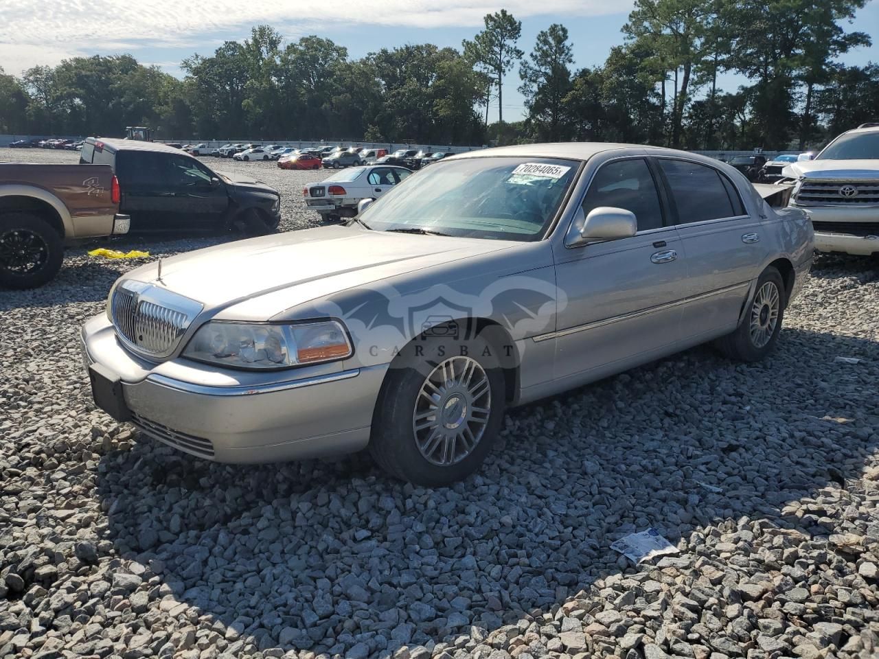 Lincoln Town Car SIGNATURE LIMITED 4.6L 8 2010