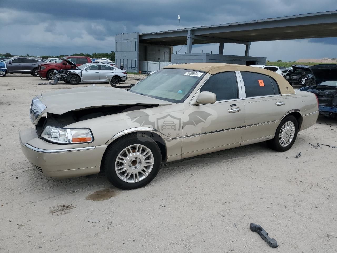 Lincoln Town Car SIGNATURE LIMITED 4.6L 8 2011