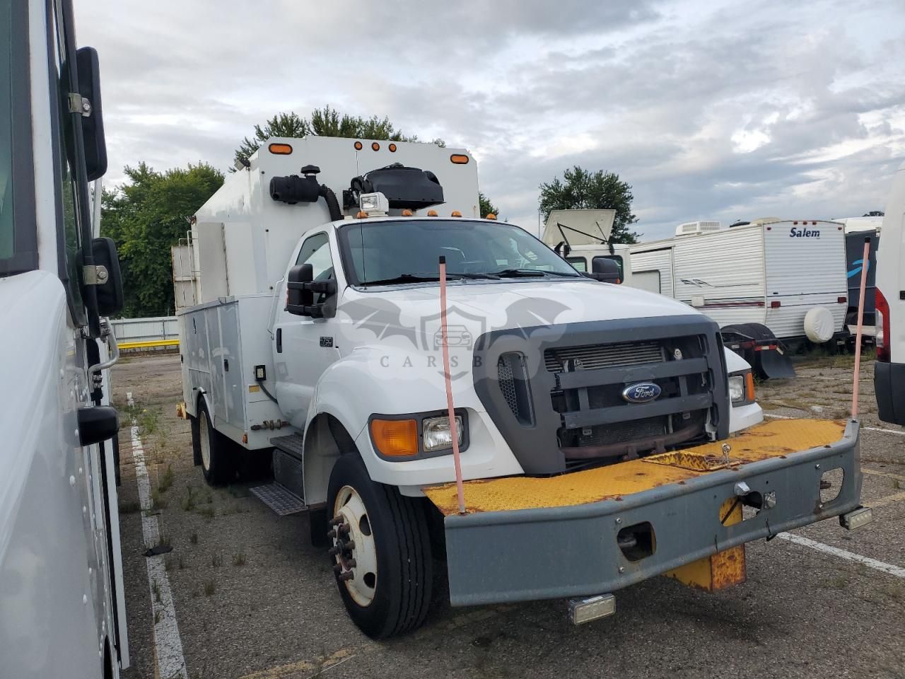 Ford F750 SUPER DUTY 6.7L 6 2011