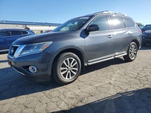 Nissan Pathfinder S 3.5L 6 2013