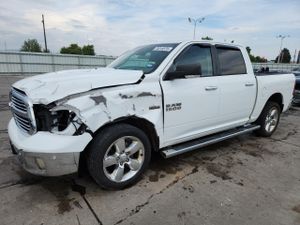 RAM 1500 SLT 5.7L 8 2015