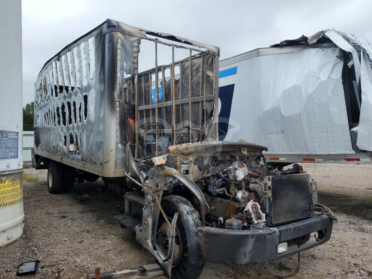Freightliner Business Class M2 106 MEDIUM DUTY 6.7L 6 2012