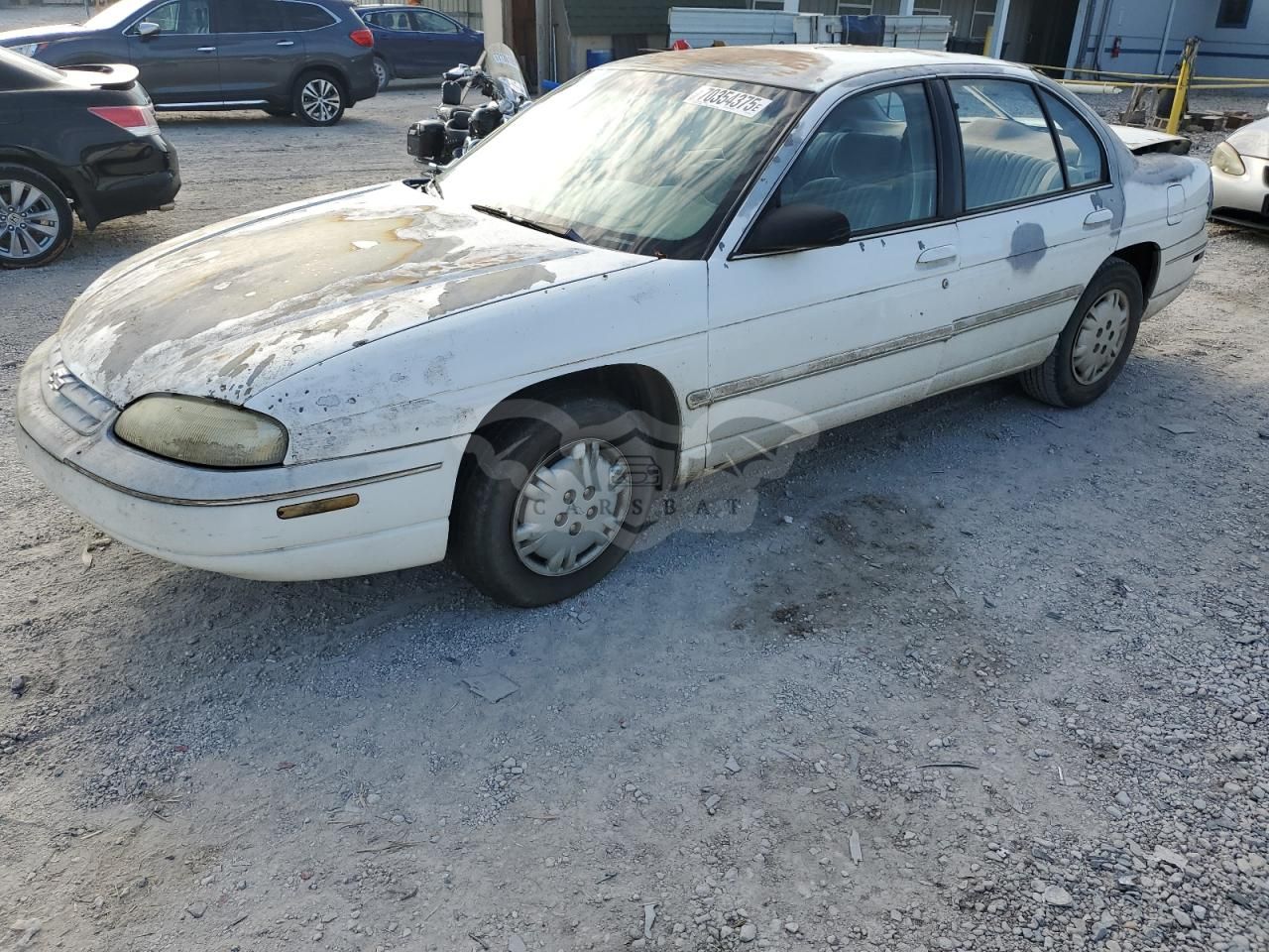 Chevrolet Lumina BASE 3.1L 6 1999