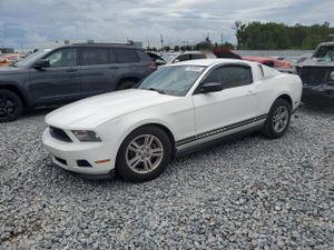 Ford Mustang 3.7L 6 2012