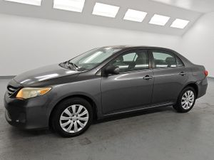 Toyota Corolla BASE 1.8L 4 2013