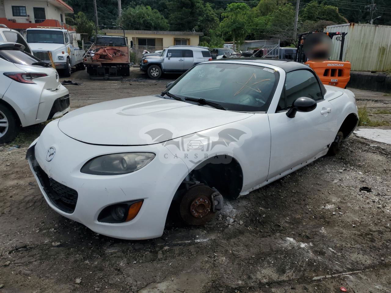Mazda MX-5 (Miata) 2.0L  4 2012