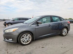 Ford Focus TITANIUM 2.0L 4 2015