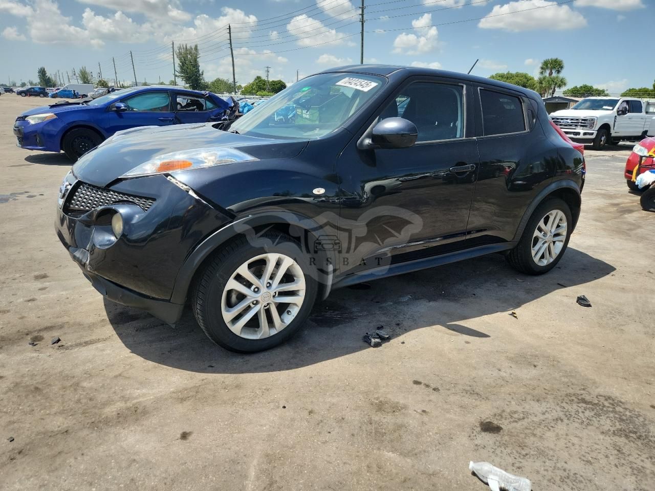 Nissan Juke S 1.6L 4 2013