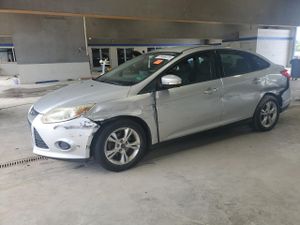 Ford Focus SE 2.0L 4 2014
