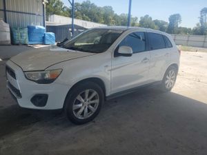 Mitsubishi Outlander ES 2.0L 4 2013