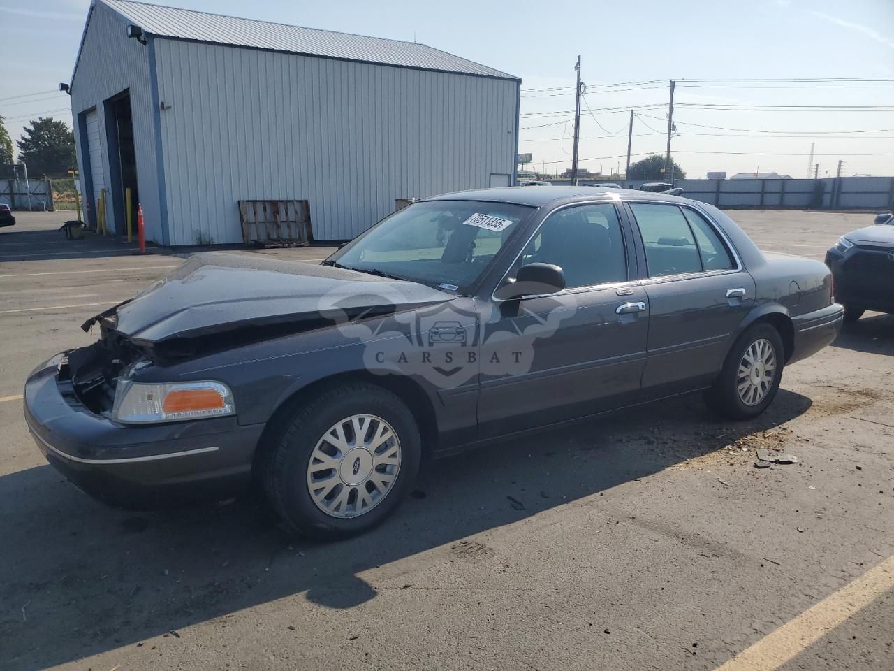 Ford Crown LX 4.6L 8 2005
