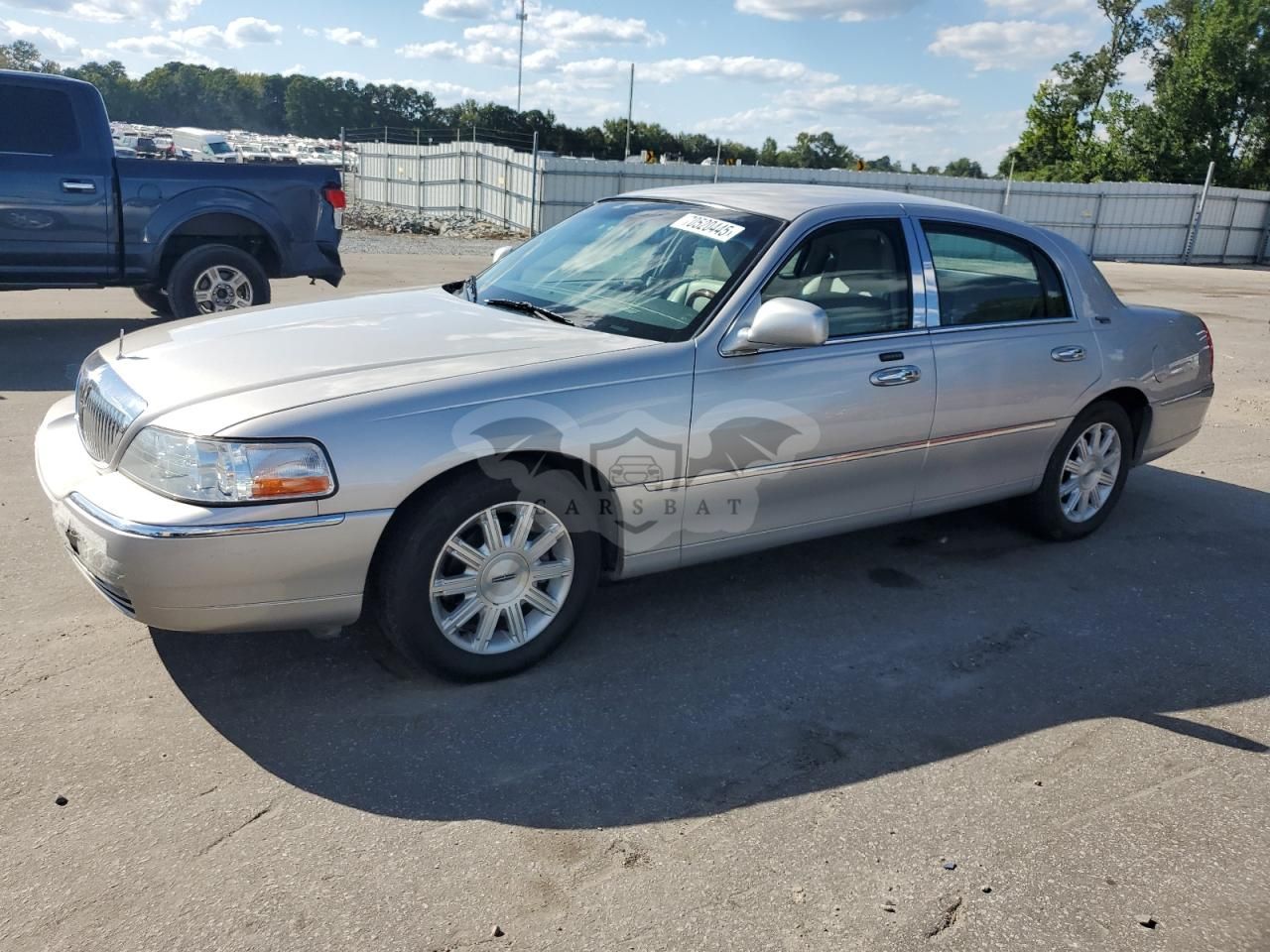 Lincoln Town Car SIGNATURE LIMITED 4.6L 8 2010