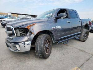 RAM 1500 SLT 5.7L 8 2014