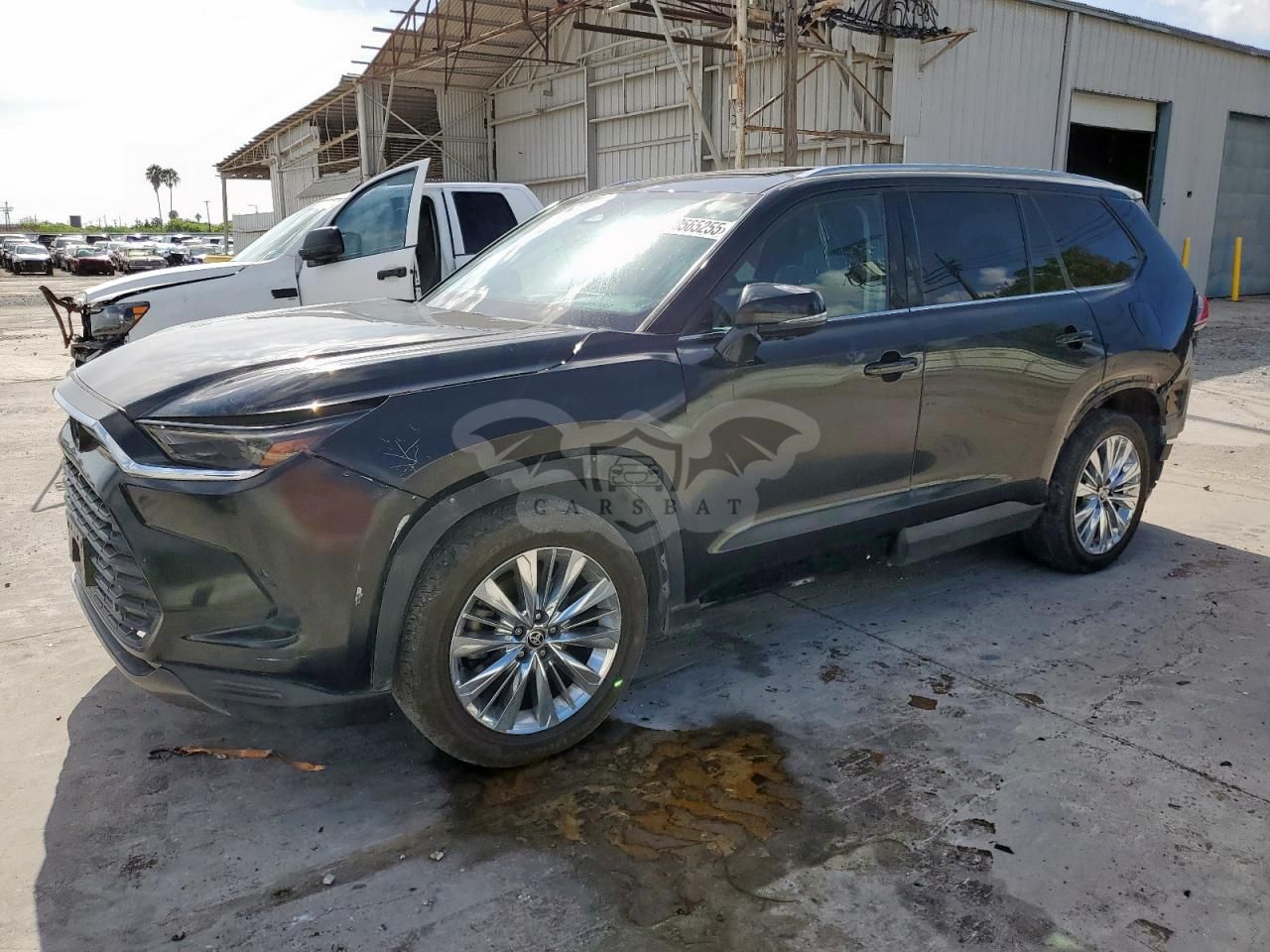 Toyota Grand Highlander XLE 2.4L 4 2024