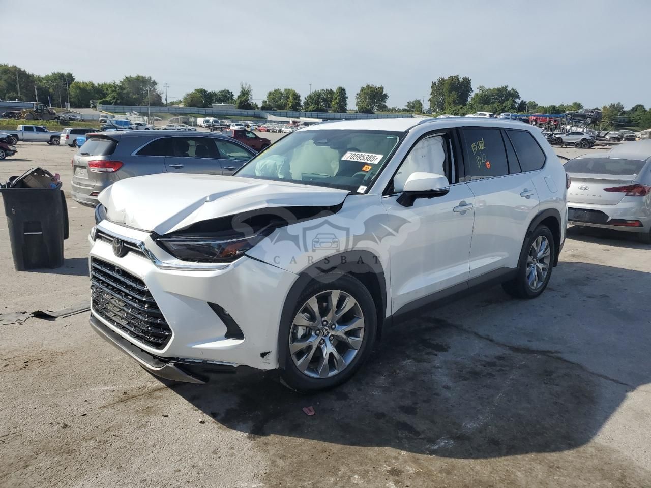 Toyota Grand Highlander LE 2.5L 4 2025