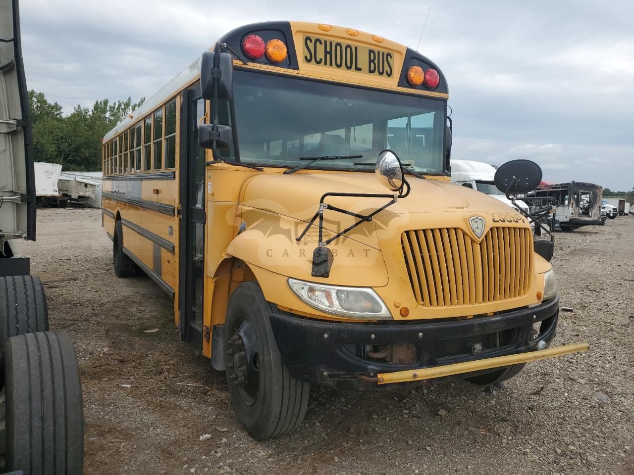 IC Corporation CE Series CE 6.4L 8 2013