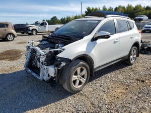 Toyota Rav4 XLE 2.5L 4 2013