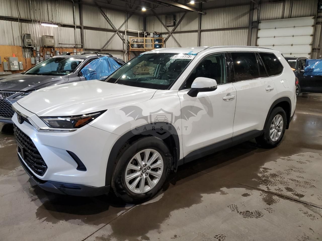 Toyota Grand Highlander XLE 2.4L 4 2024