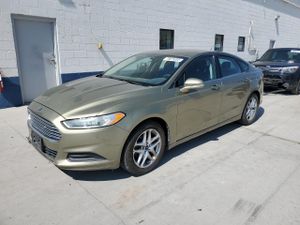 Ford Fusion SE 1.6L 4 2013