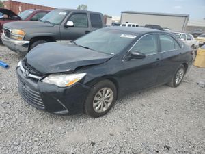 Toyota Camry LE 2.5L 4 2015