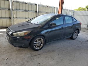 Ford Focus SE 2.0L 4 2015