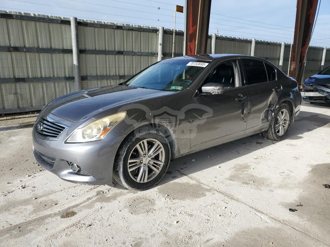 Infiniti G37 3.7L 6 2013