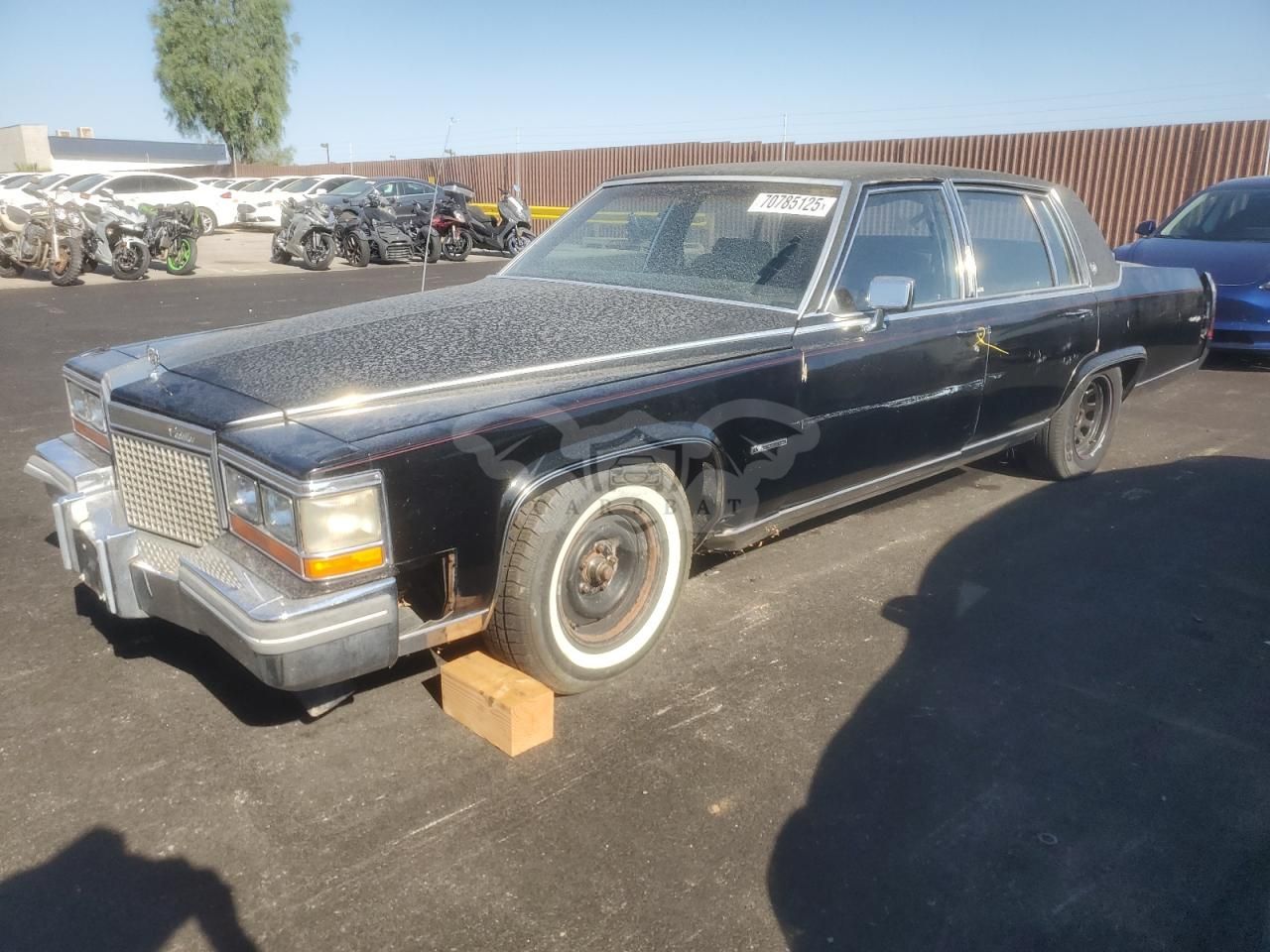 Cadillac Fleetwood BROUGHAM 6.0L 8 1981