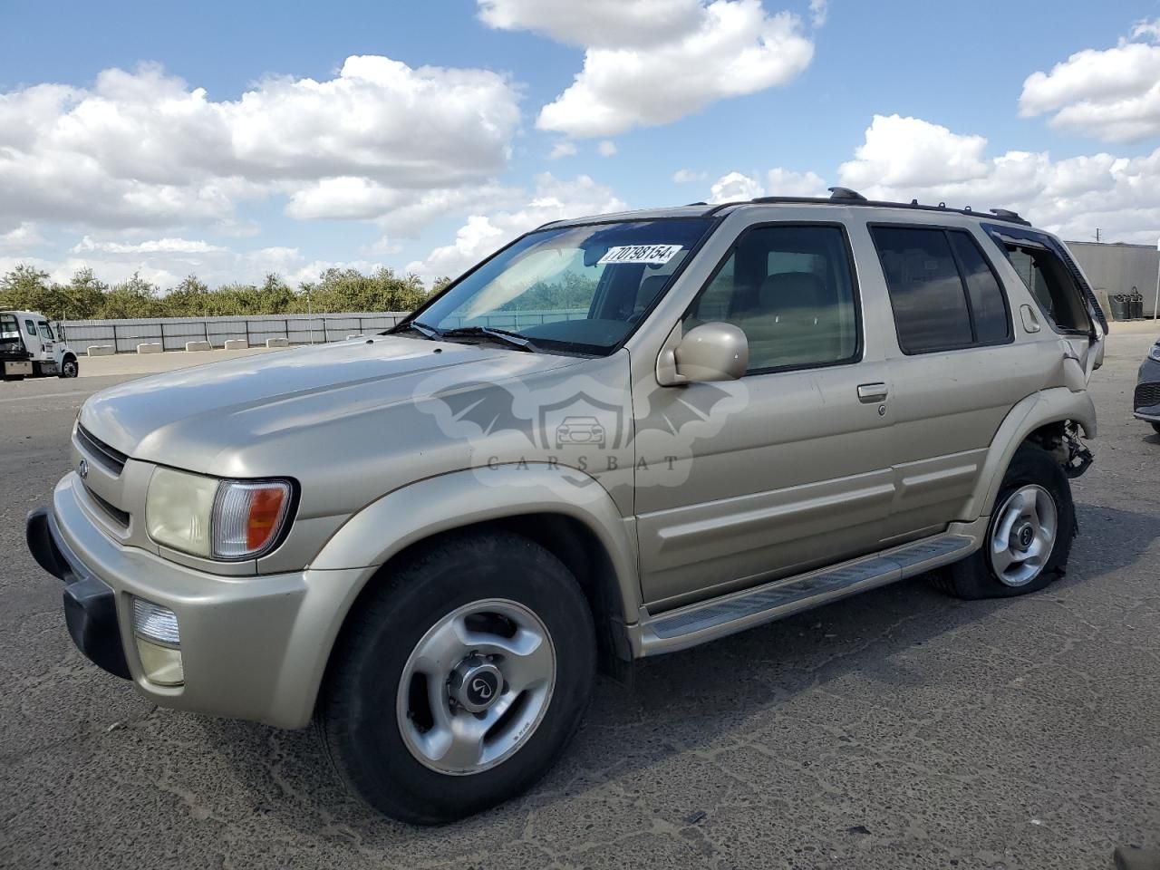 Infiniti QX4 3.3L 6 1999
