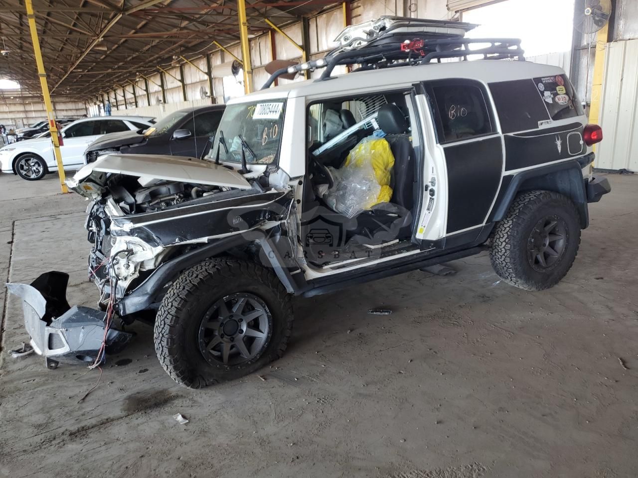 Toyota FJ Cruiser 4.0L 6 2013