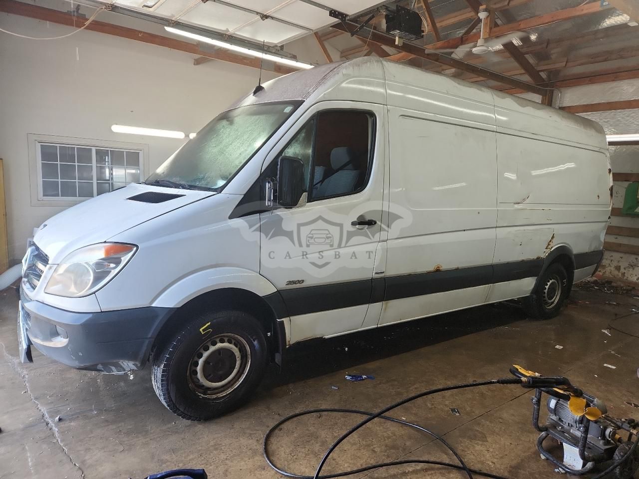 Mercedes-Benz Sprinter 2500 3.0L 6 2012