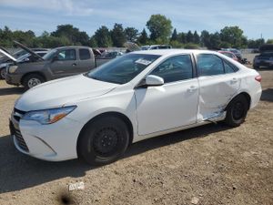 Toyota Camry LE 2.5L 4 2015