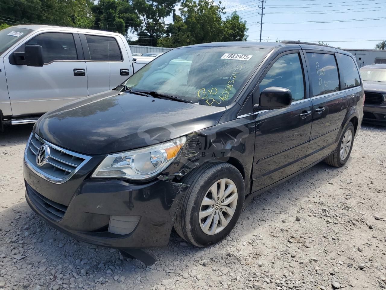 Volkswagen Routan SE 3.6L 6 2012