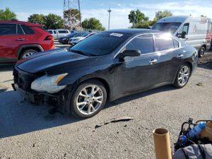 Nissan Maxima S 3.5L 6 2012
