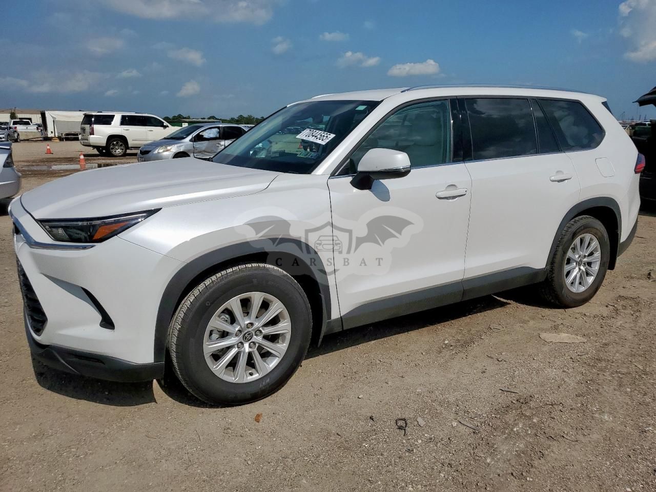Toyota Grand Highlander XLE 2.4L 4 2024
