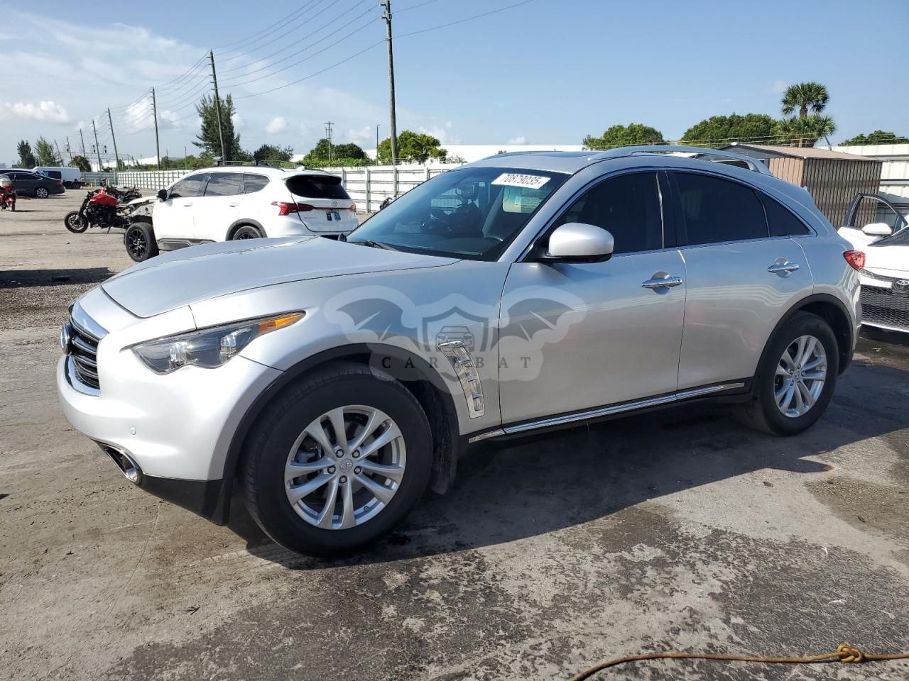 Infiniti FX 3.7L 6 2013