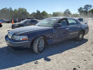 Lincoln Town Car SIGNATURE LIMITED 4.6L 8 2009