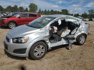Chevrolet Aveo (Sonic) LT 1.8L 4 2014