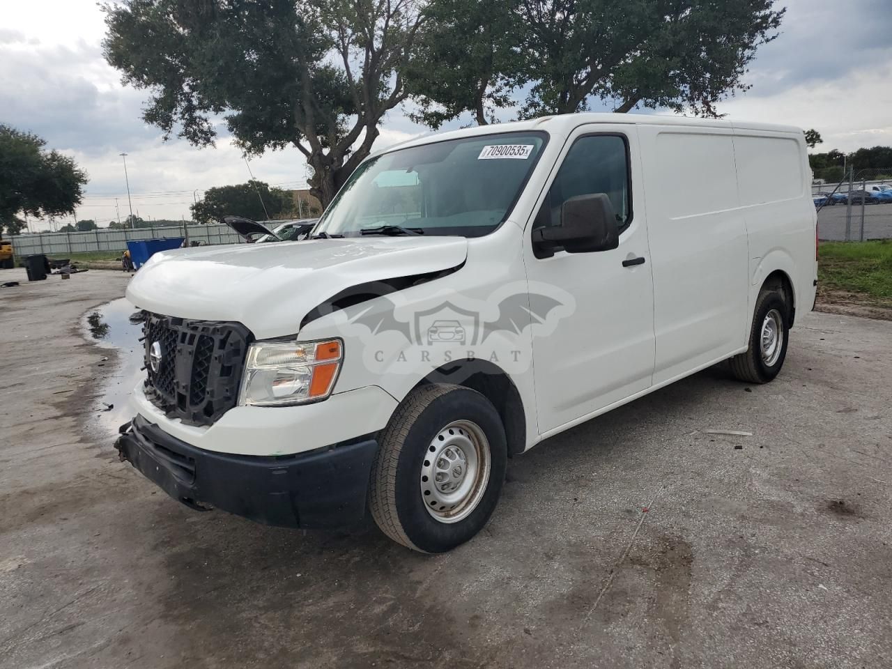 Nissan NV series 1500 4.0L 6 2013
