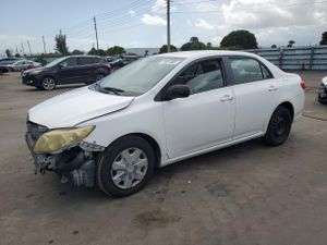 Toyota Corolla BASE 1.8L 4 2010