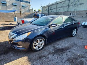 Hyundai Sonata SE 2.4L 4 2013