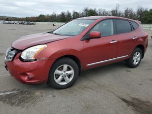 Nissan Rogue S 2.5L 4 2013