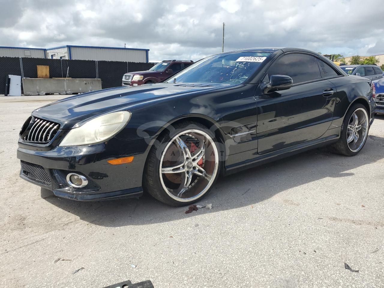 Mercedes-Benz SL 550 5.5L 8 2011