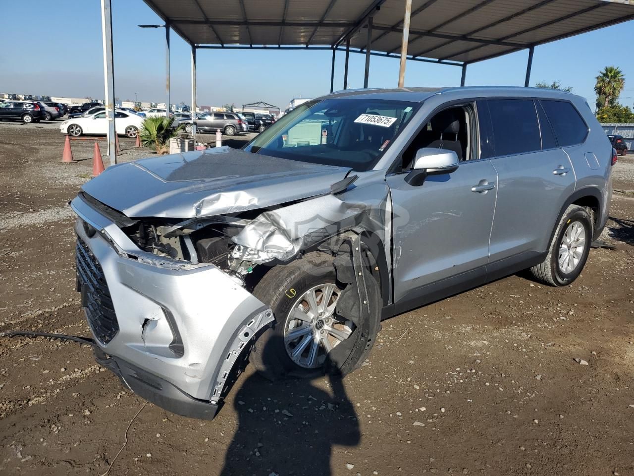 Toyota Grand Highlander XLE 2.5L 4 2024