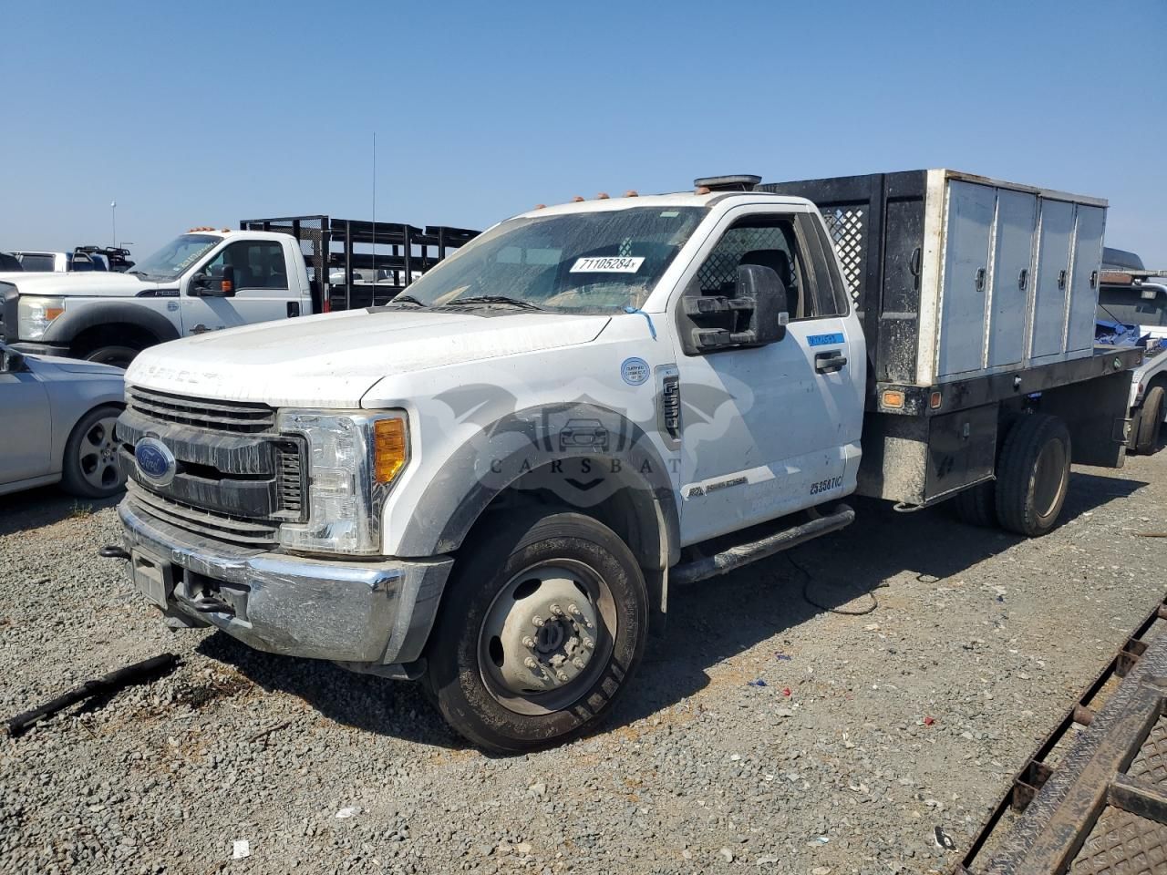 Ford F550 SUPER DUTY 6.7L 8 2017