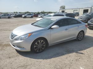 Hyundai Sonata SE 2.0L 4 2013