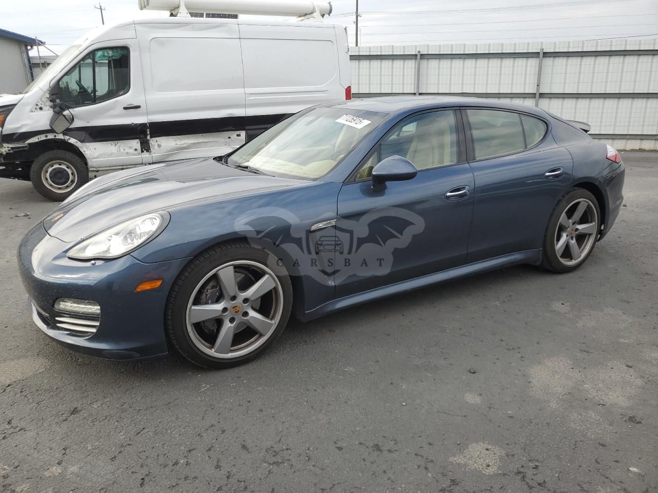 Porsche Panamera 2 3.6L 6 2012