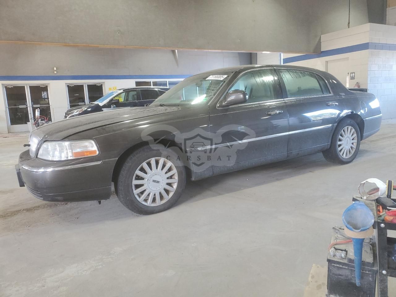 Lincoln Town Car SIGNATURE LIMITED 4.6L 8 2005