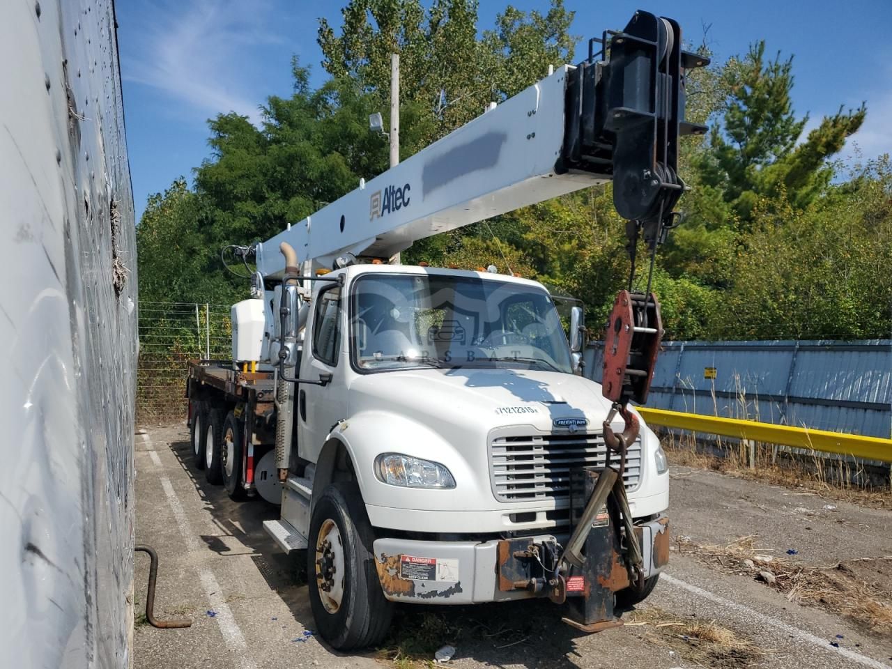 Freightliner Business Class M2 106 MEDIUM DUTY 8.3L 6 2013