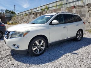 Nissan Pathfinder S 3.5L 6 2014